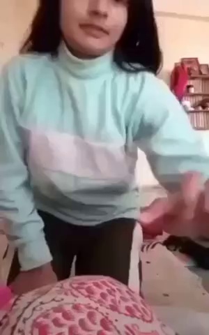18 Desi School Girl Showing Her Boobs And Pussy Thumbnail